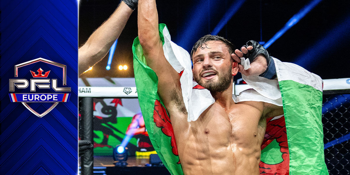 Levi Batchelor dominant on ground, scores last-minute, rare Ezekiel choke
