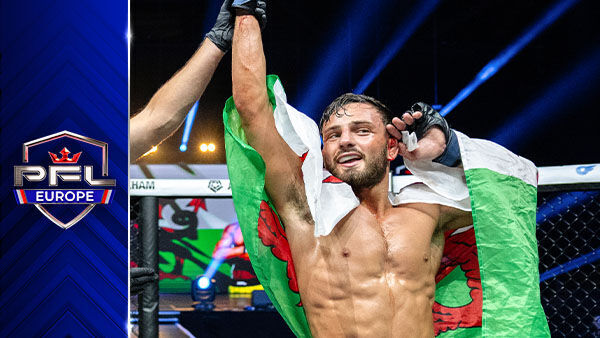 Levi Batchelor dominant on ground, scores last-minute, rare Ezekiel choke thumbnail