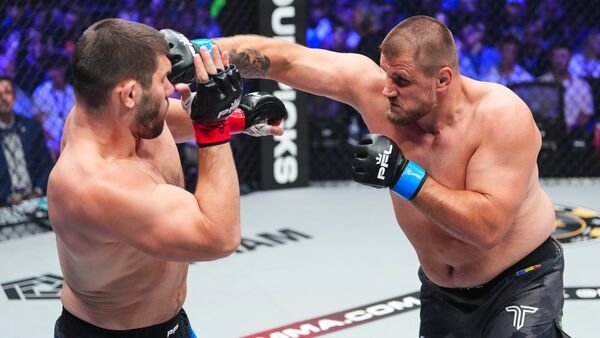 Valentin Moldavsky vs Alexandr Romanov | Fight Highlights Thumbnail